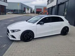 Wit Gebruikt 2018 Mercedes A200 Edition Hatchback | € 27.500 (Eerlijke prijs)