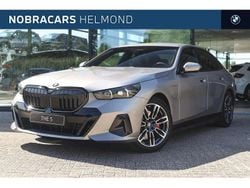 Grijs Nieuw 2025 BMW 530e M Sport Sedan | € 78.014 (Super prijs)