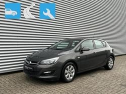 Grijs Gebruikt 2014 Opel Astra Design Edition Hatchback | € 6.950 (Goede deal)