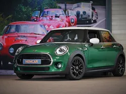 Groen, metallic lak Gebruikt 2019 Mini Cooper Business Hatchback | € 20.950 (Iets duurder)