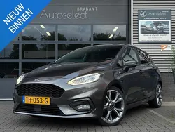 Grijs Gebruikt 2018 Ford Fiesta ST-Line Hatchback | € 12.990 (Iets duurder)