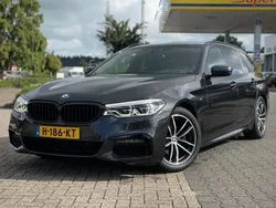 Grijs Gebruikt 2019 BMW 520 M Sport Stationwagen | € 30.950 (Iets duurder)