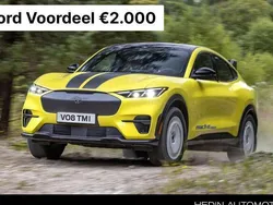 Geel Nieuw 2024 Ford Mustang Mach-E SUV | € 70.400