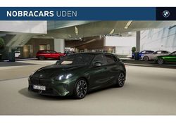 Groen Nieuw 2025 BMW 120 Comfort Edition Hatchback | € 58.384 (Duur)