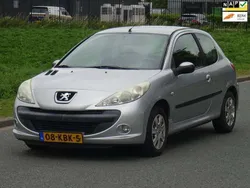 Grijs Gebruikt 2009 Peugeot 206+ Hatchback | € 1.999 (Eerlijke prijs)