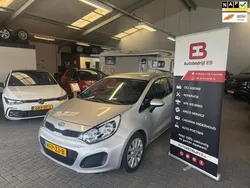 Grijs Gebruikt 2013 Kia Rio Hatchback | € 6.250 (Eerlijke prijs)