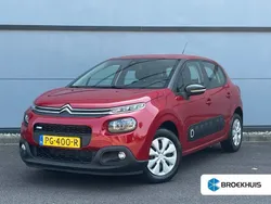 Rood Gebruikt 2017 Citroën C3 Feel Hatchback | € 9.900 (Eerlijke prijs)
