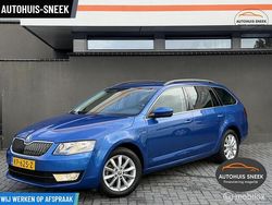 Blauw Gebruikt 2016 Skoda Octavia Ambition Stationwagen | € 11.900 (Eerlijke prijs)