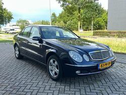 Blauw Gebruikt 2005 Mercedes E240 Elegance Sedan | € 5.995 (Eerlijke prijs)