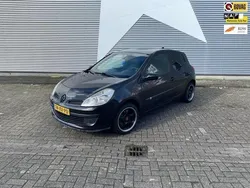 Zwart Gebruikt 2007 Renault Clio II Business Hatchback | € 1.650 (Eerlijke prijs)