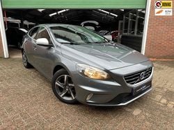 Grijs Gebruikt 2016 Volvo V40 R-Design Stationwagen | € 7.450 (Eerlijke prijs)