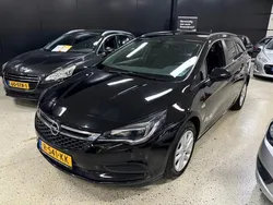 Zwart Gebruikt 2018 Opel Astra Stationwagen | € 6.750 (Eerlijke prijs)