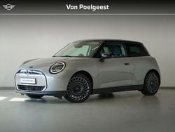 Zilver Gebruikt 2024 Mini Cooper Classic Hatchback | € 31.895