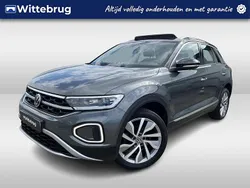 Grijs Gebruikt 2022 VW T-Roc Style SUV | € 29.950 (Eerlijke prijs)