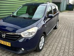 Blauw Gebruikt 2015 Dacia Lodgy Stepway MPV | € 4.500 (Iets duurder)