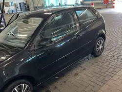 Zwart Gebruikt 2010 VW Polo Sedan | € 1.600