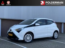 Wit Gebruikt 2019 Toyota Aygo X-play Hatchback | € 14.749 (Eerlijke prijs)