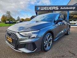 Grijs Gebruikt 2023 Audi A3 e-tron Competition Hatchback | € 34.850 (Iets duurder)