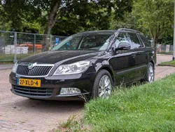 Zwart Gebruikt 2012 Skoda Octavia Tour Stationwagen | € 5.000 (Eerlijke prijs)