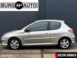 Grijs Gebruikt 2004 Peugeot 206 Hatchback | € 1.500 (Eerlijke prijs)