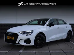 Wit Gebruikt 2020 Audi A3 Sportback Business Hatchback | € 24.885 (Duur)