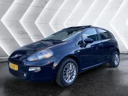 Blauw Gebruikt 2013 Fiat Punto Lounge Hatchback | € 4.940 (Eerlijke prijs)