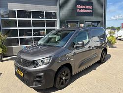 Grijs Gebruikt 2020 Peugeot Partner Premium Van | € 7.450 (Eerlijke prijs)