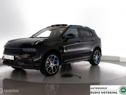 Zwart Gebruikt 2022 Lynk & Co 01 SUV | € 26.450 (Eerlijke prijs)