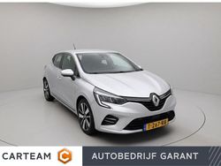 Grijs Gebruikt 2022 Renault Clio V Intens Hatchback | € 14.850 (Goede deal)