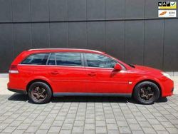 Rood Gebruikt 2007 Opel Vectra Business Stationwagen | € 1.950 (Eerlijke prijs)