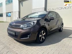 Bruin Gebruikt 2014 Kia Rio Plus Hatchback | € 6.250 (Goede deal)