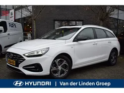 Wit Gebruikt 2023 Hyundai i30 Stationwagen | € 22.950 (Iets duurder)