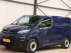 Blauw Gebruikt 2022 Opel Vivaro-e Combi Van | € 21.900 (Goede deal)