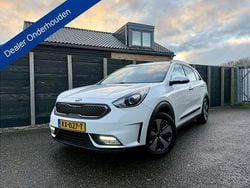 Wit (parellak) Gebruikt 2016 Kia Niro First Edition SUV | € 12.950 (Eerlijke prijs)