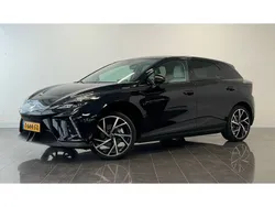 Zwart Gebruikt 2023 MG MG4 EV Luxury Hatchback | € 23.450 (Eerlijke prijs)