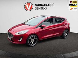 Rood Gebruikt 2017 Ford Fiesta Titanium Hatchback | € 9.950 (Eerlijke prijs)