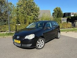 Zwart Gebruikt 2005 VW Polo Trendline Hatchback | € 1.950 (Eerlijke prijs)