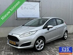 Grijs Gebruikt 2017 Ford Fiesta Style Hatchback | € 7.450 (Goede deal)