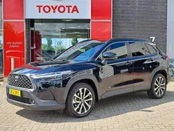 Zwart Gebruikt 2024 Toyota Corolla Cross Style SUV | € 35.900 (Eerlijke prijs)