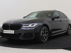 Grijs Gebruikt 2022 BMW 520 Executive Sedan | € 39.950 (Iets duurder)