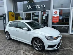 Wit Gebruikt 2017 VW Golf VII R-line Hatchback | € 17.950 (Eerlijke prijs)