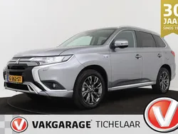 Grijs, metallic lak Gebruikt 2019 Mitsubishi Outlander P-HEV SUV | € 20.399
