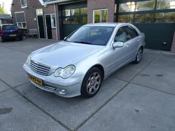 Grijs Gebruikt 2005 Mercedes C180 Elegance Sedan | € 1.950 (Goede deal)