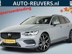 Grijs Gebruikt 2023 Volvo V60 Core Stationwagen | € 34.900 (Goede deal)