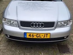 Grijs Gebruikt 2001 Audi A4 Sedan | € 1.499