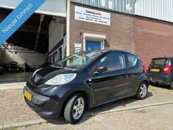 Zwart Gebruikt 2007 Peugeot 107 Urban Move Hatchback | € 1.849 (Eerlijke prijs)
