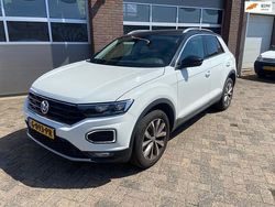 Wit Gebruikt 2019 VW T-Roc Style SUV | € 23.450 (Eerlijke prijs)