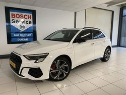 Wit Gebruikt 2023 Audi A3 Sportback Competition Hatchback | € 22.950