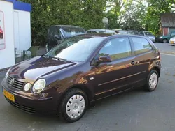Rood Gebruikt 2004 VW Polo Hatchback | € 2.295 (Eerlijke prijs)