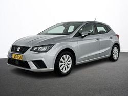 Grijs Gebruikt 2023 Seat Ibiza Business Hatchback | € 15.490 (Goede deal)